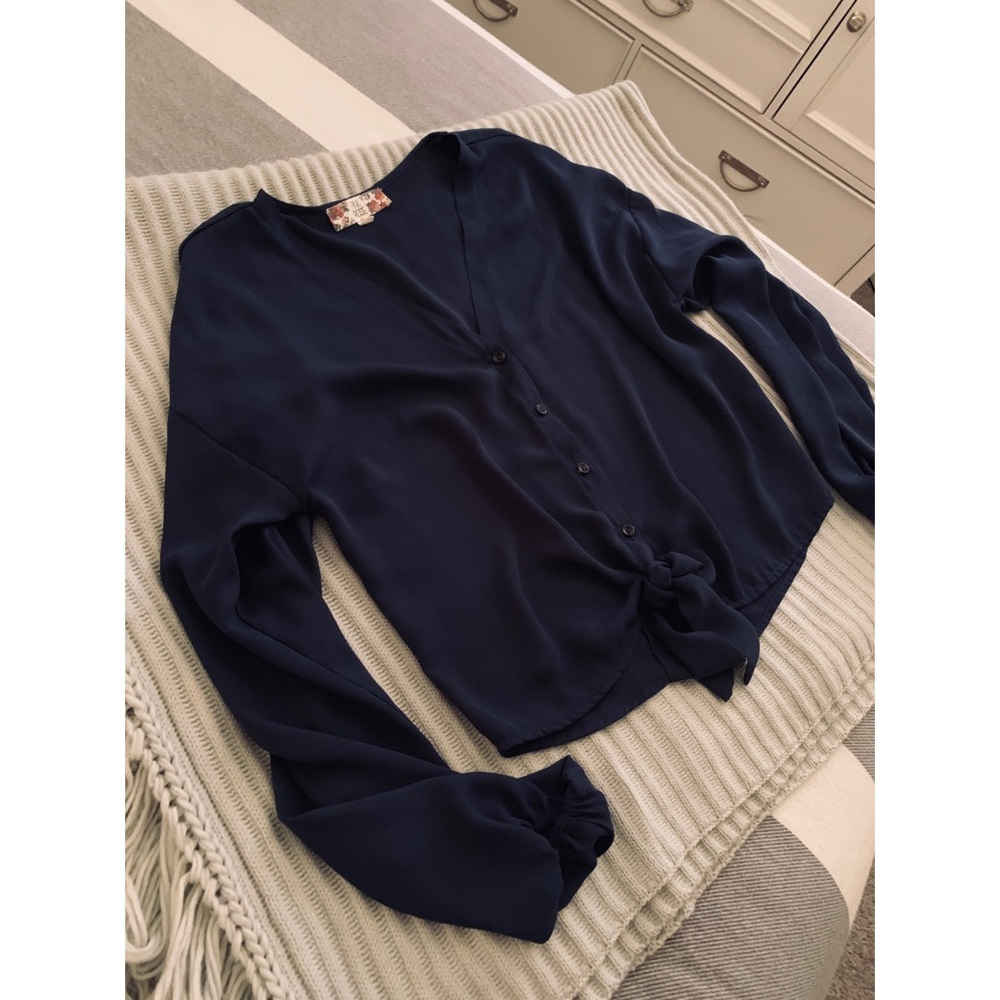 Pink Rose Deep Blue Knotted Blouse
